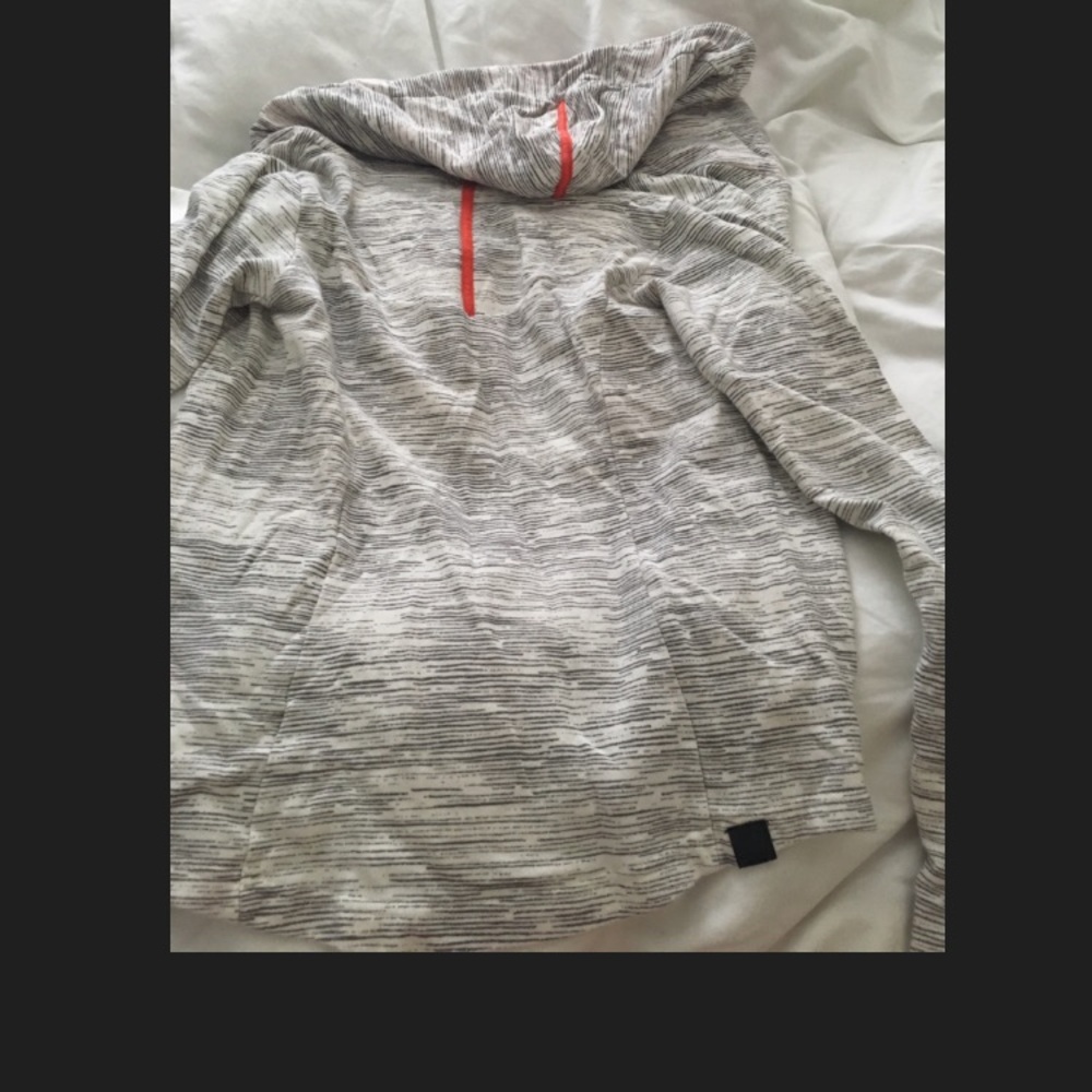Zip up